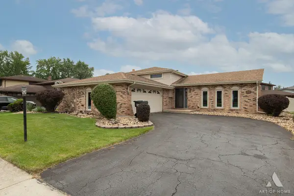 444 S Dorchester Avenue, Glenwood, IL 60425