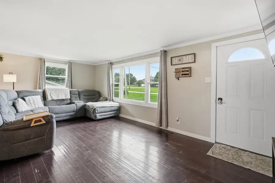 408 S 10th Avenue, New Windsor, IL 61465 - #3