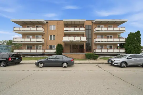6441 W Pershing Road #104, Stickney, IL 60402