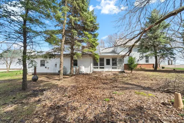 15555 Mcgirr Road, Hinckley, IL 60520