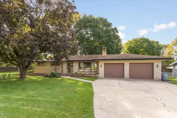 478 1st Street, Antioch, IL 60002