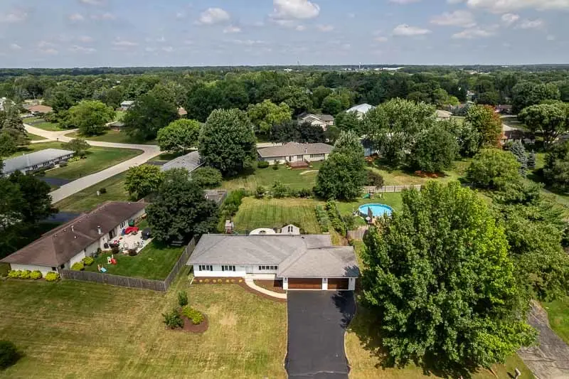 7242 Moss Canyon Road, Cherry Valley, IL 61016 - #3