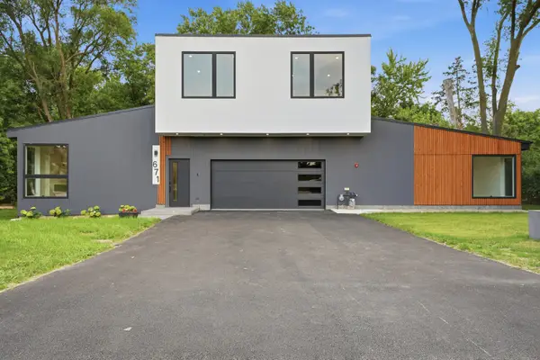 671 W Lake Cook Road, Palatine, IL 60074