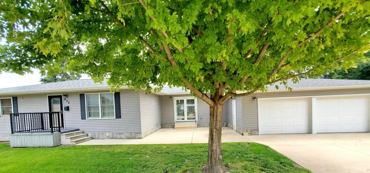 432 N Kenosha Avenue, Oglesby, IL 61348 - #1