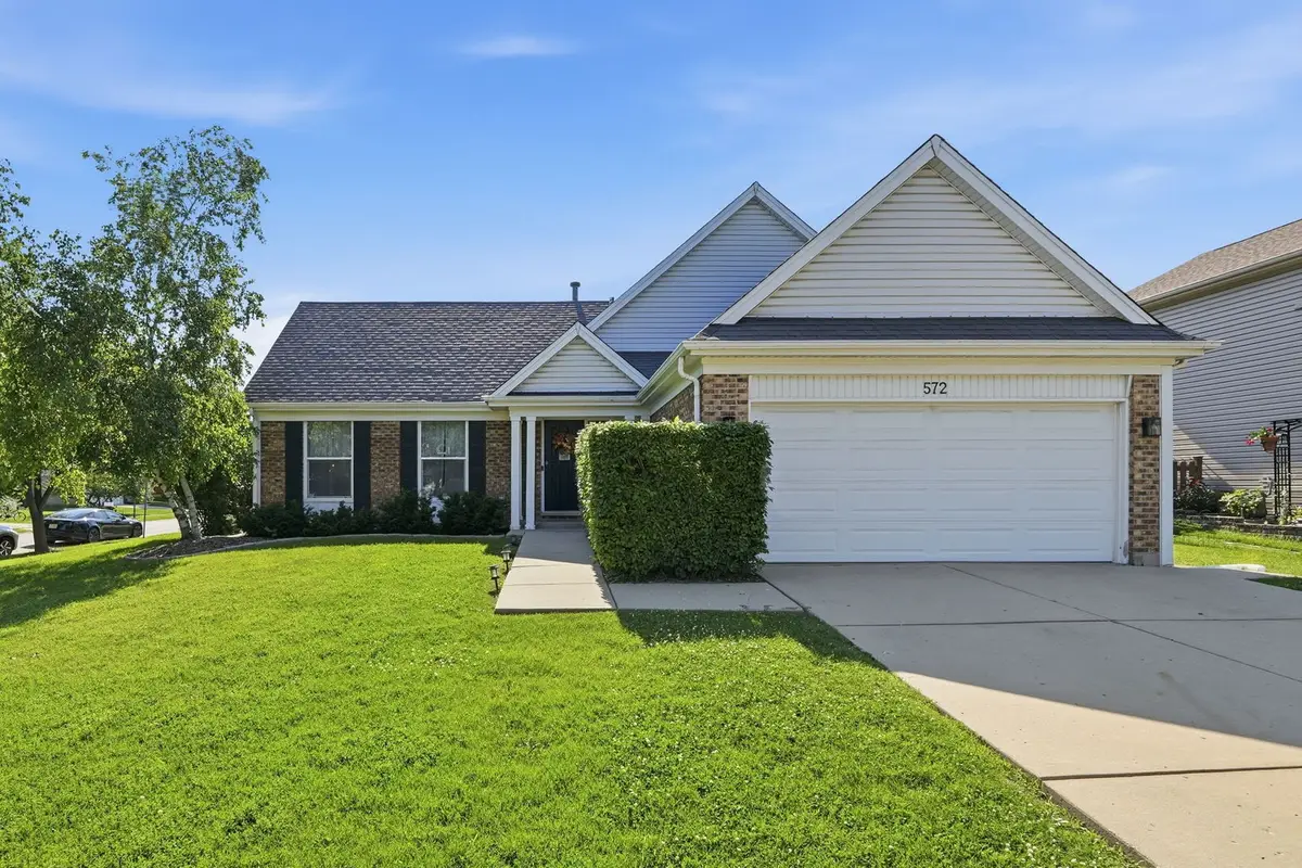 572 N Walnut Lane, Schaumburg, IL 60194 - #1