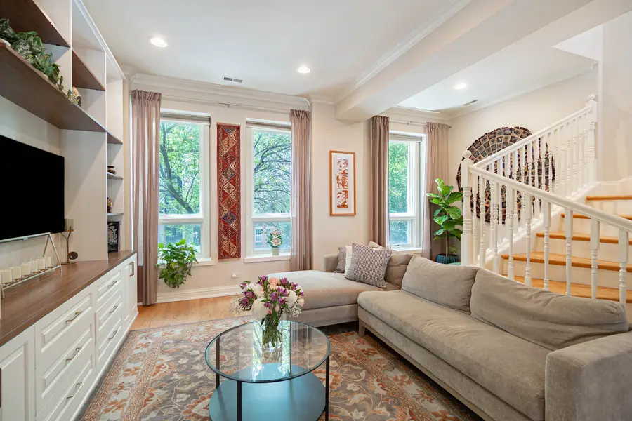 1445 N Mohawk Street #2, Chicago, IL 60610 - #2