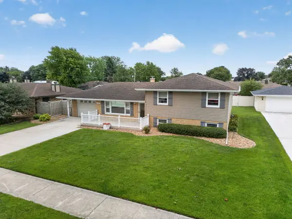 1817 Root Street, Crest Hill, IL 60403