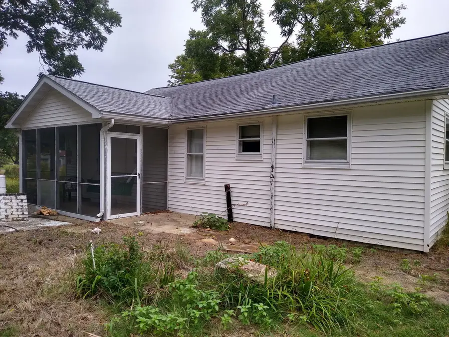 54 North Street, New Burnside, IL 62967 - #2