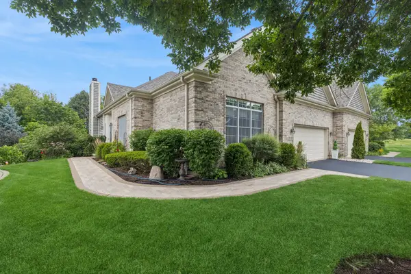 1017 Heron Way, Woodstock, IL 60098