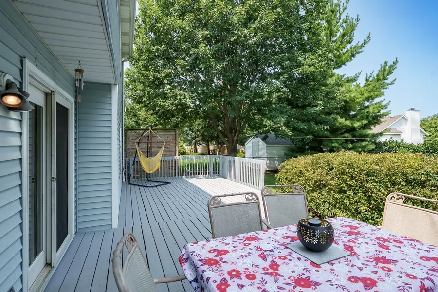 39 Aberdeen Way, Bloomington, IL 61704 - #3