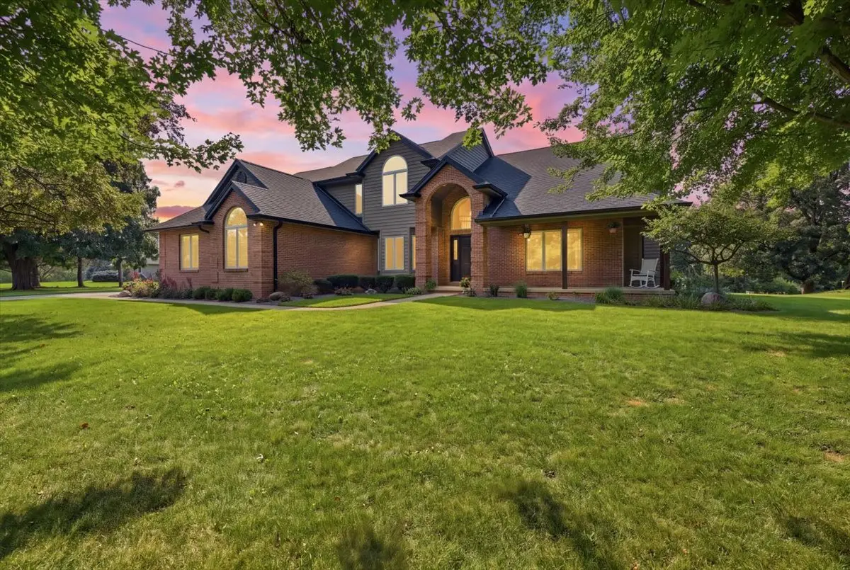 655 Deer Lakes Drive, Goodfield, IL 61742 - #1
