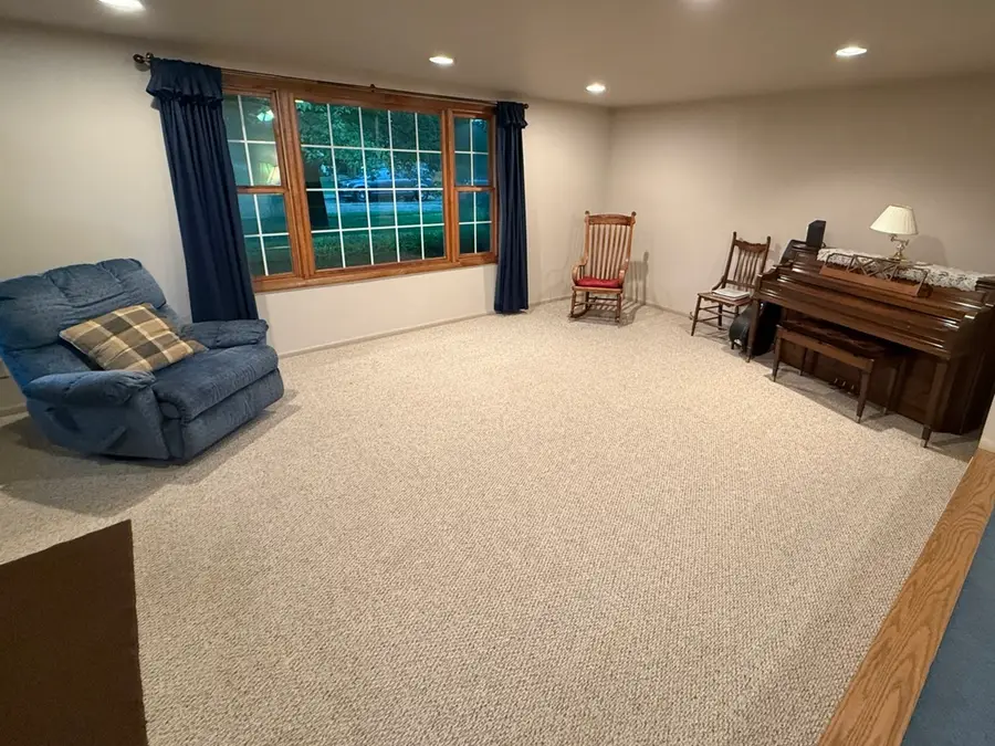 1247 Tilton Park Drive, Rochelle, IL 61068 - #2