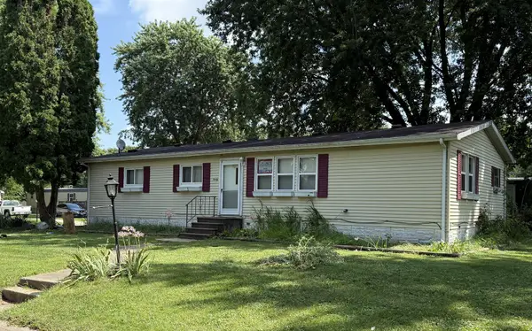 98 Maple Lane, Sandwich, IL 60548