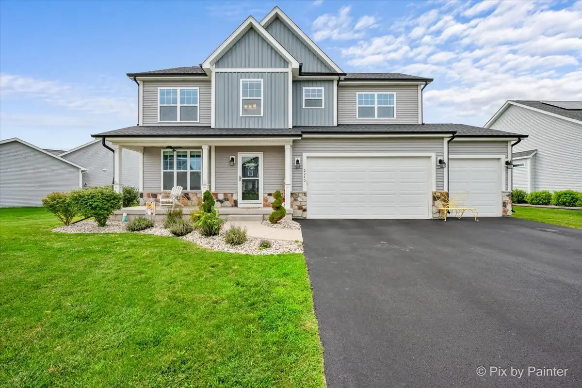2240 Coventry Circle S, Sycamore, IL 60178 - #1