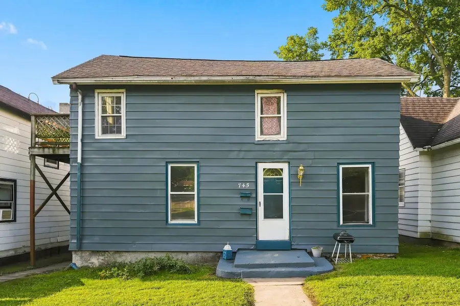 745 1st Avenue, Clinton, IA 52732 - #2