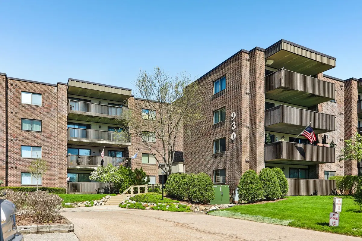 930 Taylor Drive #104, Gurnee, IL 60031 - #1