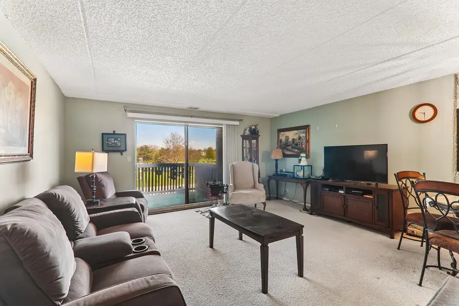 930 Taylor Drive #104, Gurnee, IL 60031 - #3