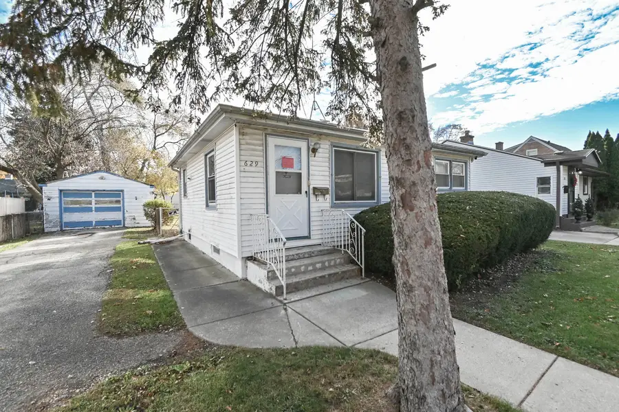629 S Fulton Avenue, Waukegan, IL 60085 - #2