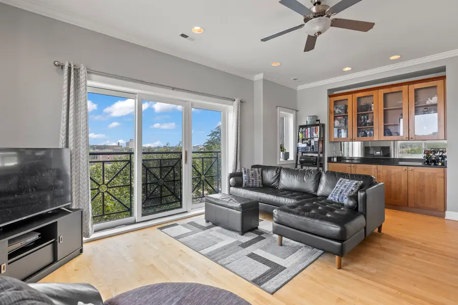2521 W Congress Parkway #4, Chicago, IL 60612 - #2