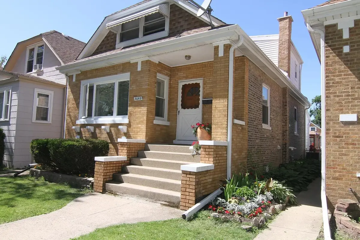 5642 W Newport Avenue, Chicago, IL 60634 - #1