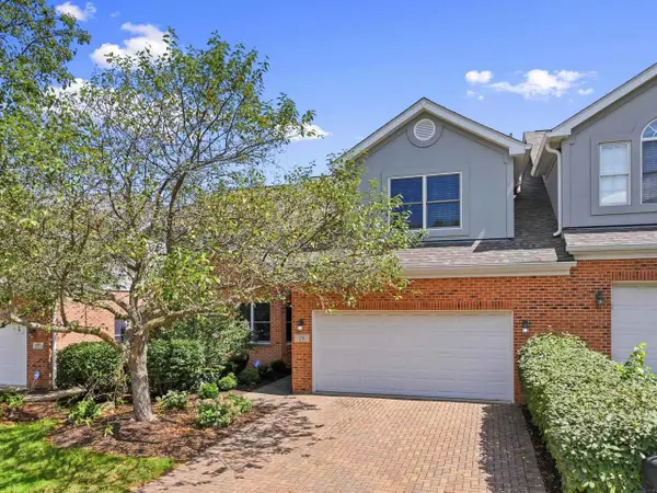 29 Chancel Lane, Glen Ellyn, IL 60137