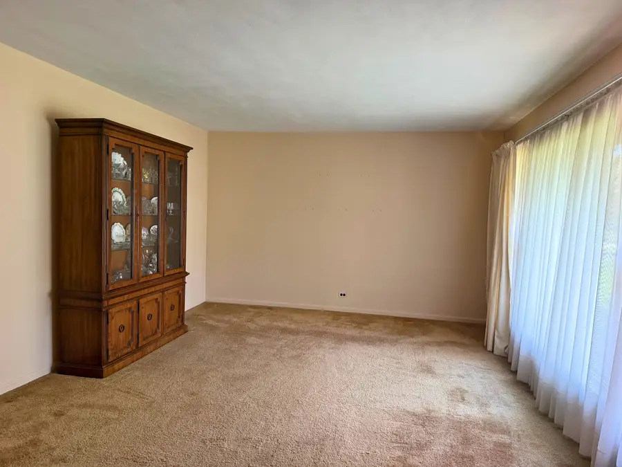225 N 2nd Avenue, Villa Park, IL 60181 - #2