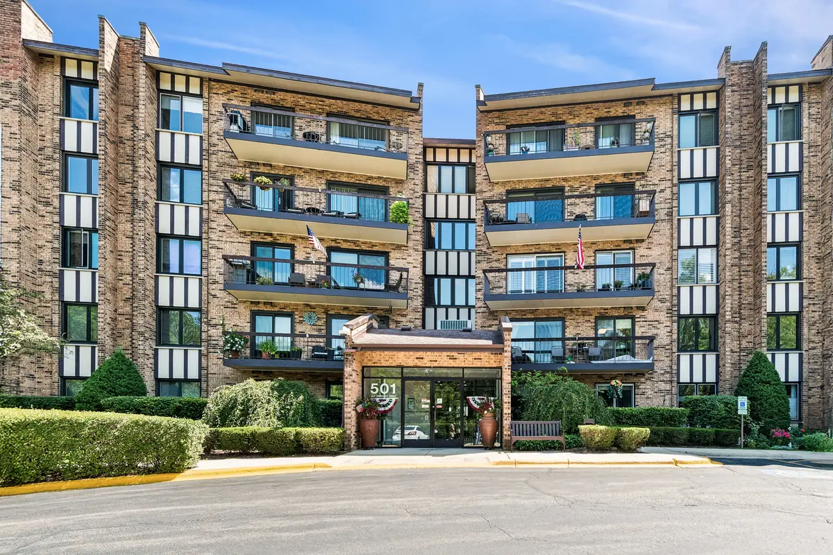501 Lake Hinsdale Drive #109, Willowbrook, IL 60527 - #1