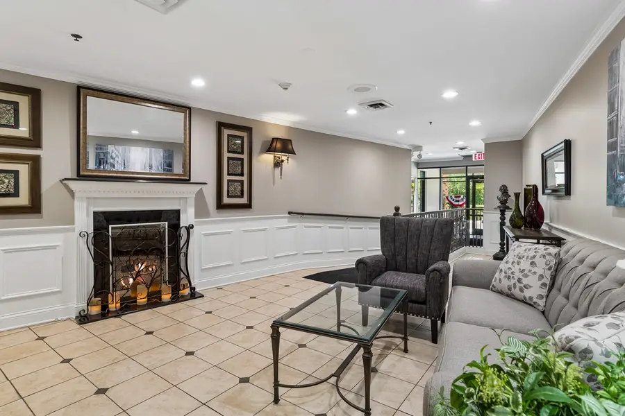 501 Lake Hinsdale Drive #109, Willowbrook, IL 60527 - #2