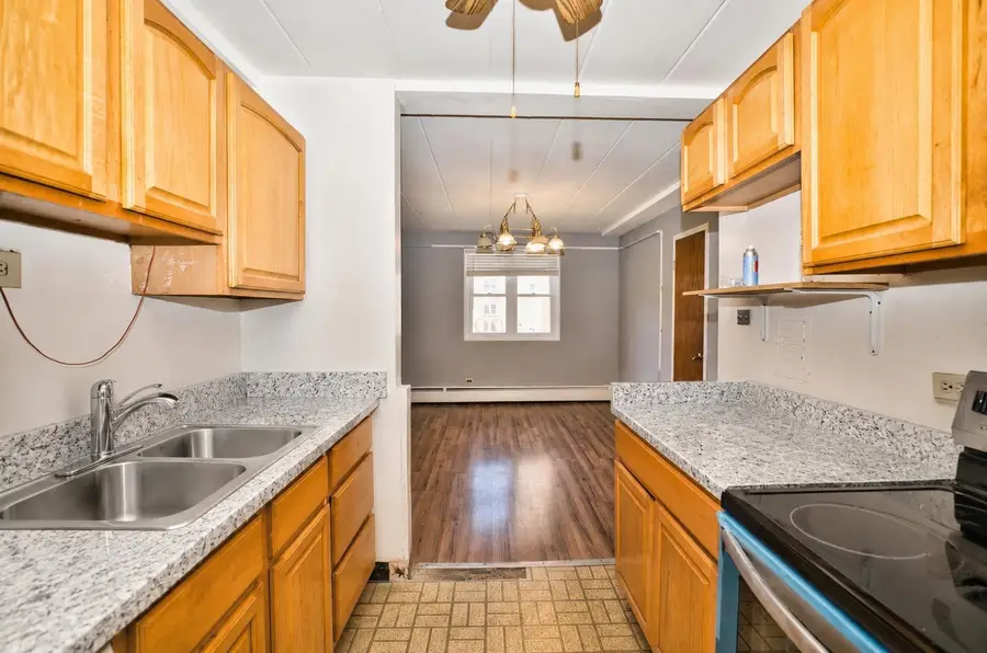 6161 N Hoyne Avenue #214, Chicago, IL 60659 - #3