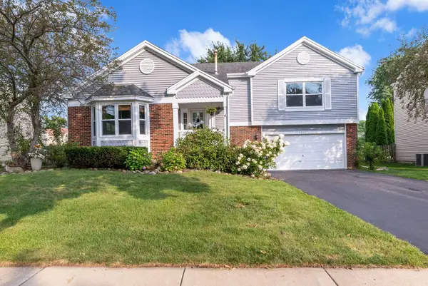 4240 Peartree Drive, Lake In The Hills, IL 60156