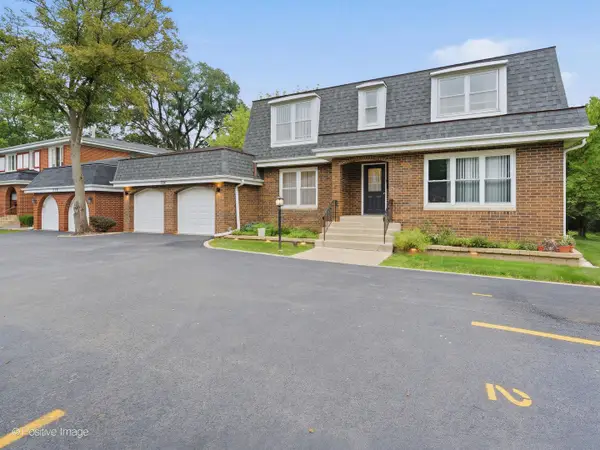 534 S La Grange Road, La Grange, IL 60525
