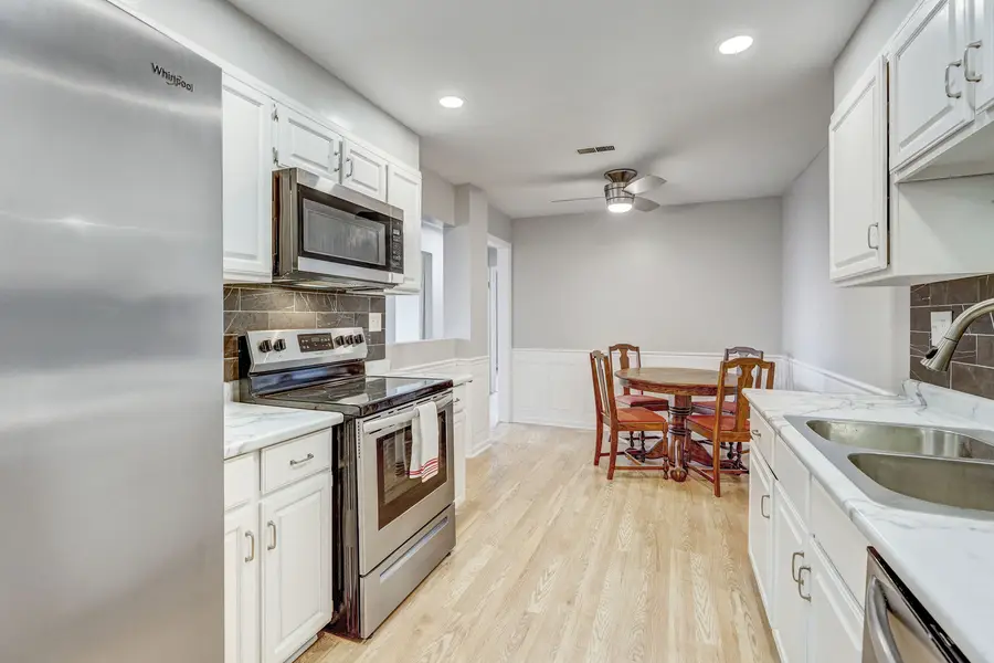 1717 W Crystal Lane #512, Mount Prospect, IL 60056 - #2