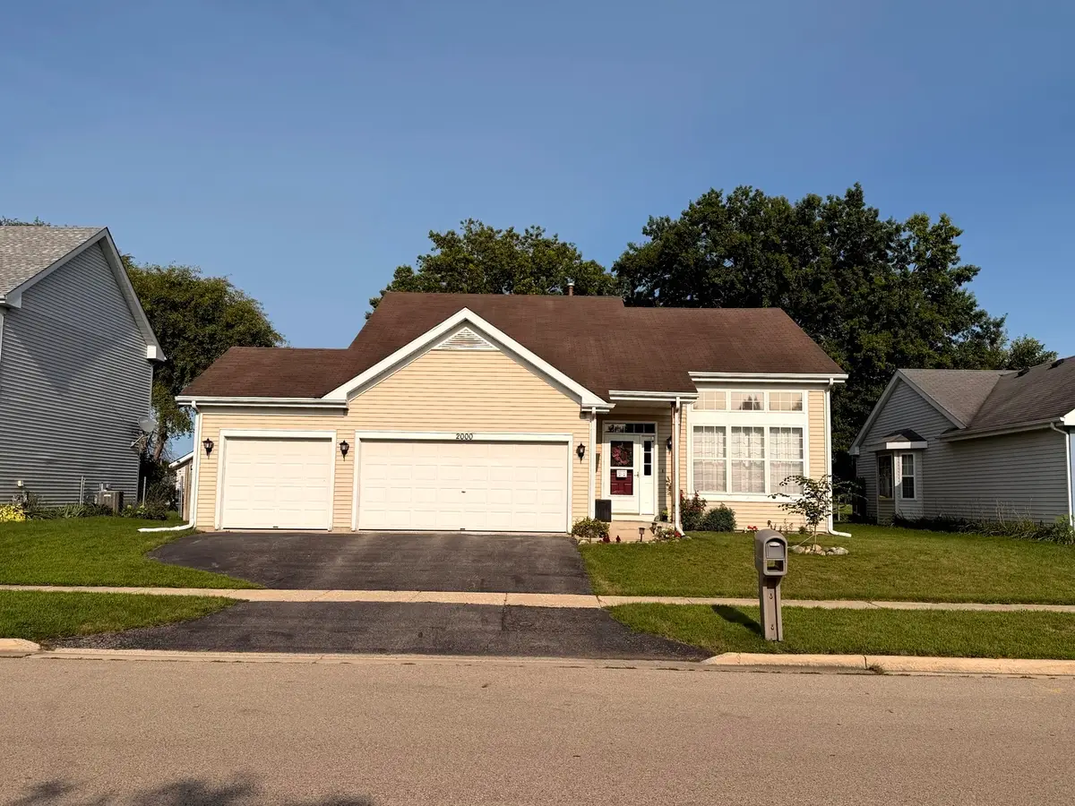 2000 Oakbrook Drive, Belvidere, IL 61008 - #1