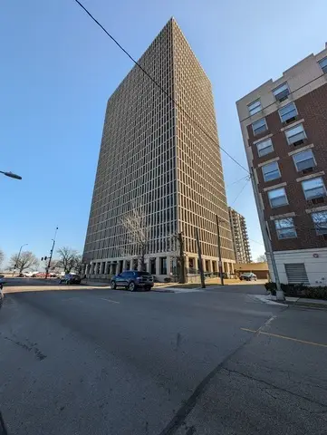 6700 S South Shore Drive #15H, Chicago, IL 60649