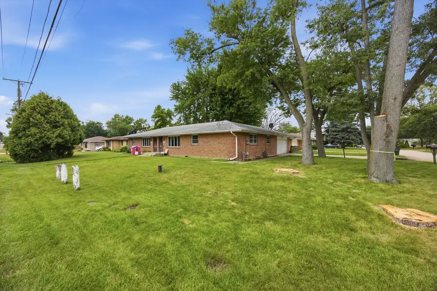 2105 Forest View Road, Rockford, IL 61108 - #2