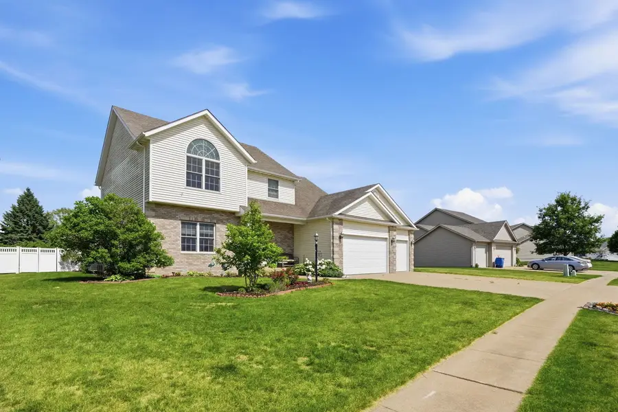 104 Park View Drive, Eldridge, IA 52748 - #2