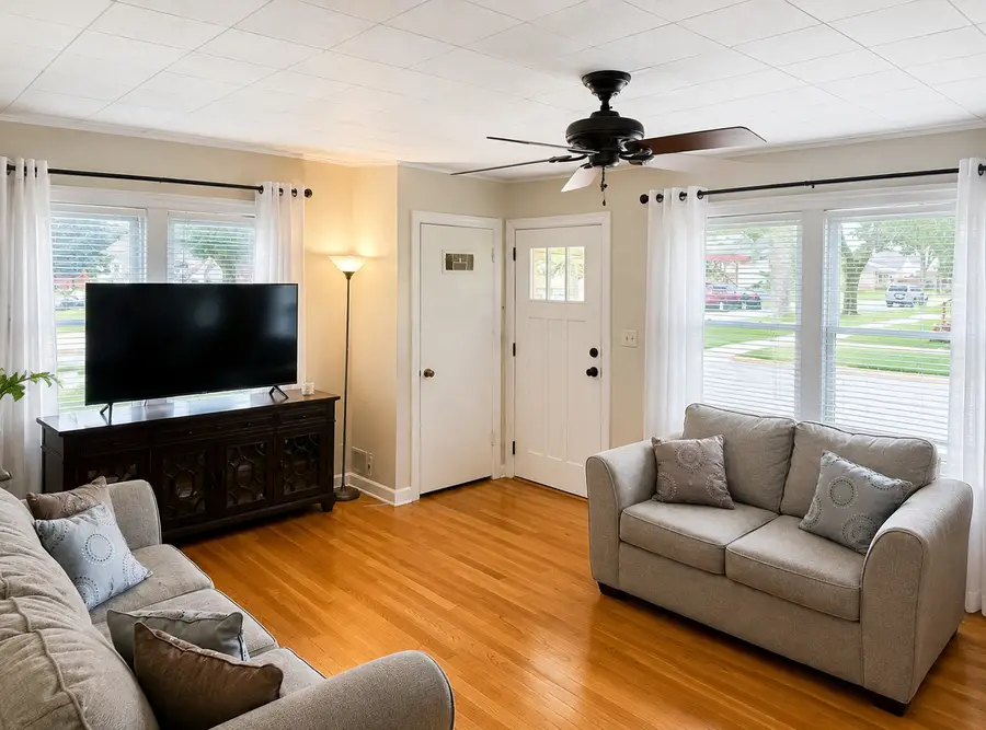 3946 Gunderson Avenue, Stickney, IL 60402 - #2