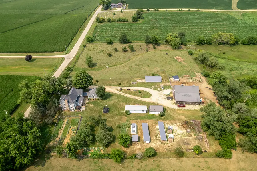 12361 N Henderson Road, Orangeville, IL 61060 - #2
