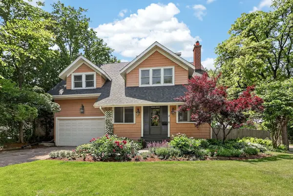 2 S Stough Street, Hinsdale, IL 60521