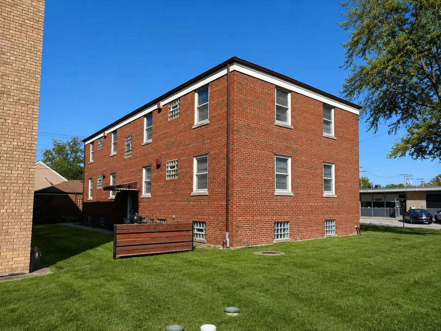 1106 Alima Terrace, La Grange Park, IL 60526 - #3