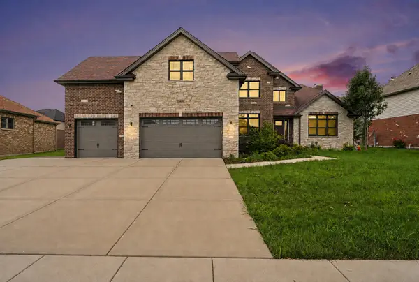 22620 Hunters Trail, Frankfort, IL 60423