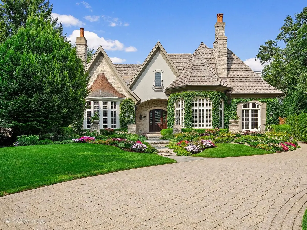 909 Cleveland Road, Hinsdale, IL 60521 - #1