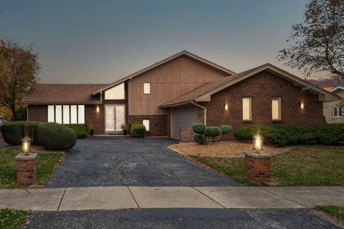 2210 207th Place, Lynwood, IL 60411 - #1