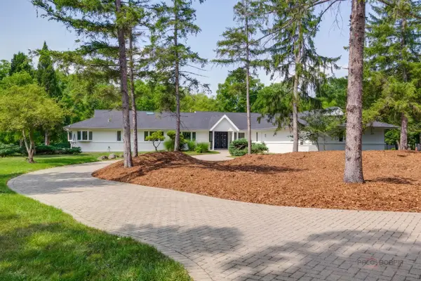 18 Alexandra Drive, Mettawa, IL 60048