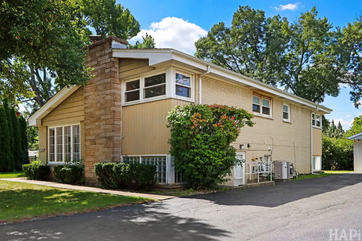 412 Warren Road, Glenview, IL 60025 - #1
