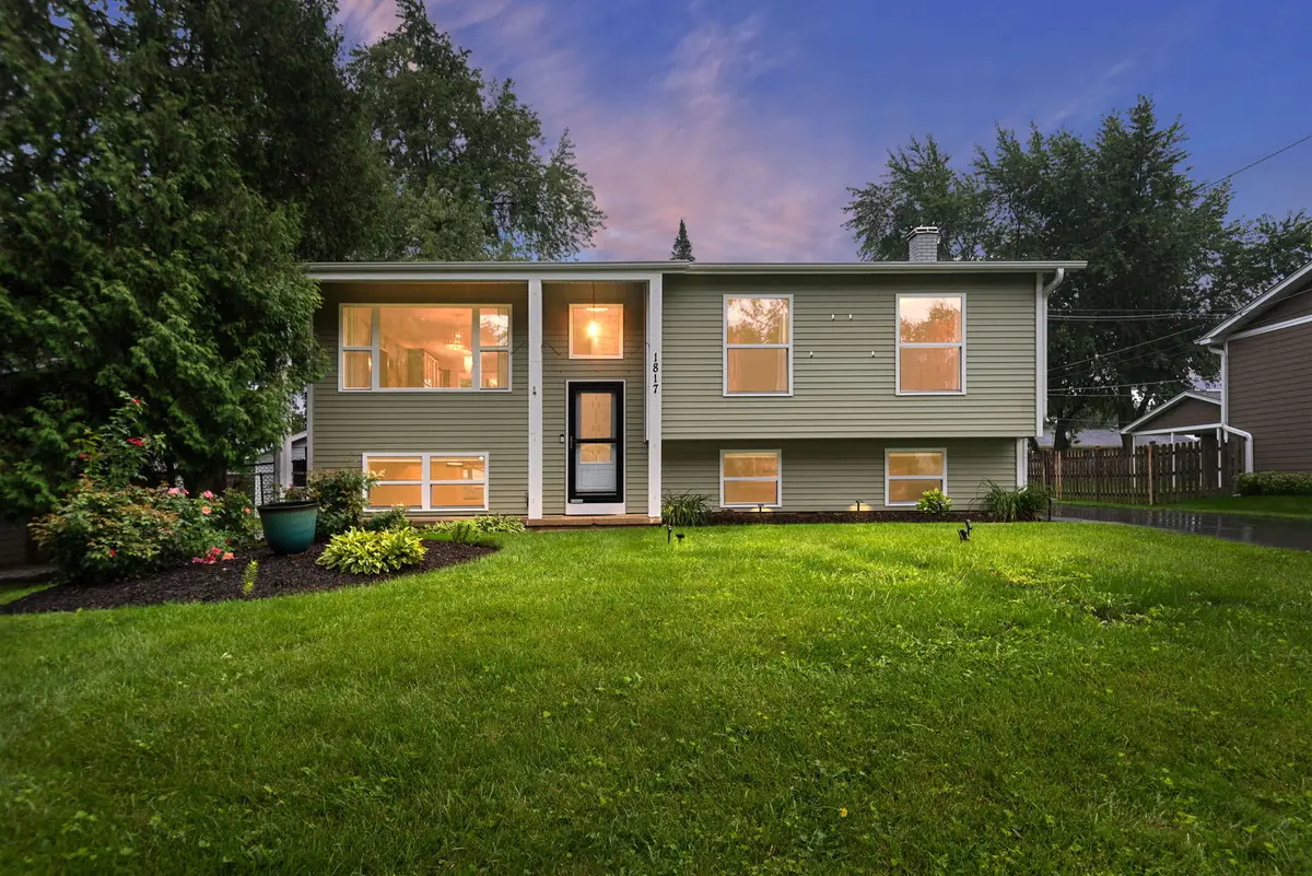 1817 Elmwood Drive, Lindenhurst, IL 60046 - #1