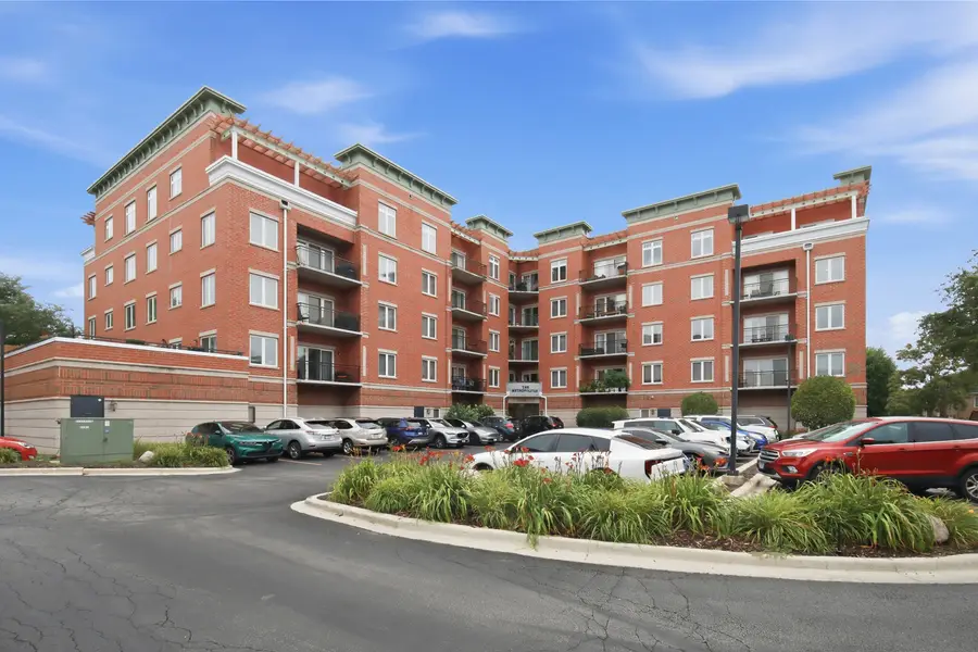 235 N Smith Street #301, Palatine, IL 60067 - #2