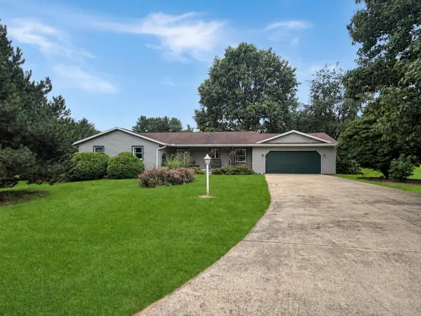 705 Chelsea Court, Freeport, IL 61032