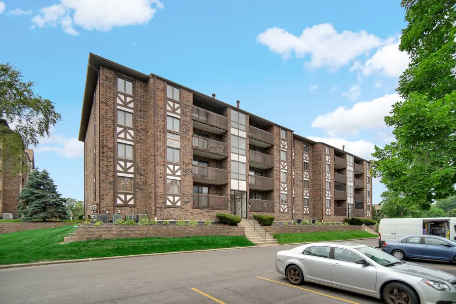 10420 Circle Drive #42B, Oak Lawn, IL 60453 - #3