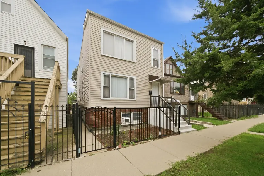 2433 W 46th Place, Chicago, IL 60632 - #3